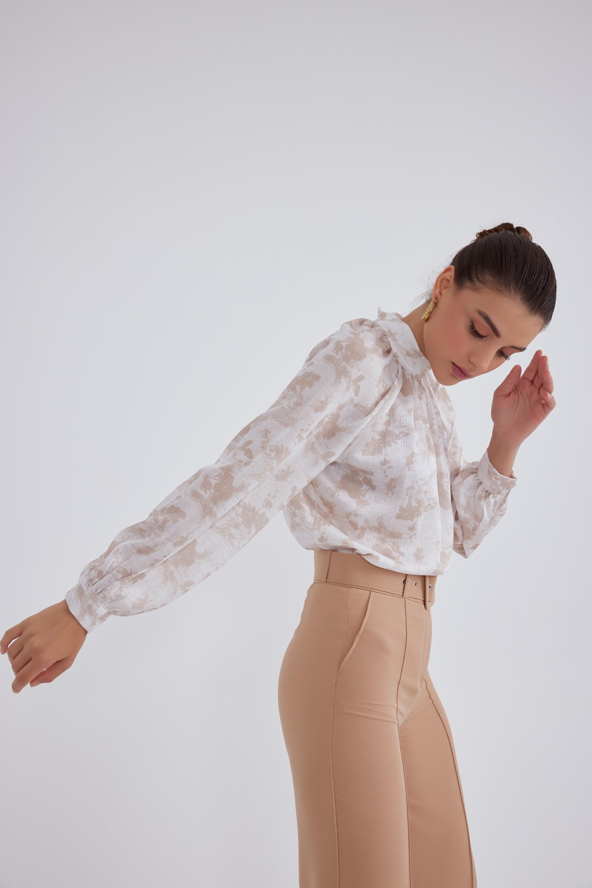 Patterned Long Sleeve Blouse - BEIGE-CINNAMON