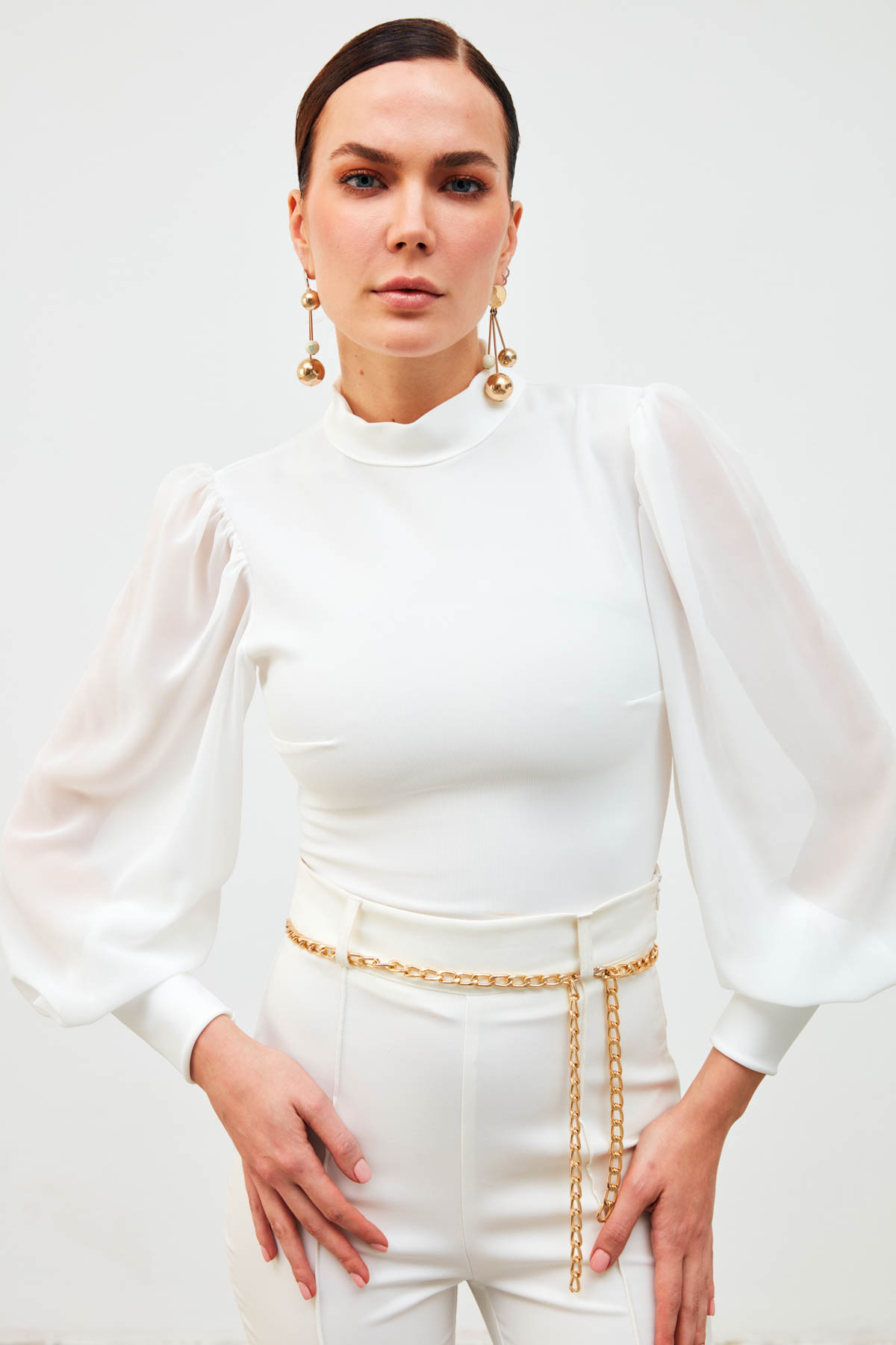 Dik Yaka Şifon Kol Detaylı Bluz - EKRU