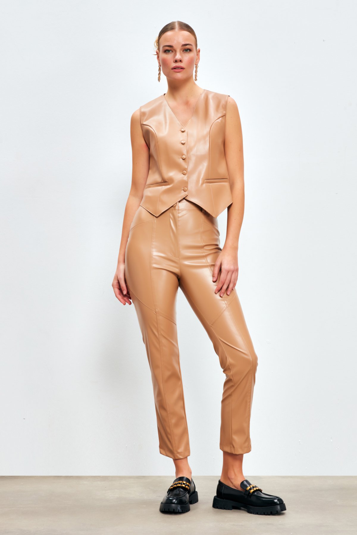 Dikiş Detaylı Deri Pantolon - BEJ