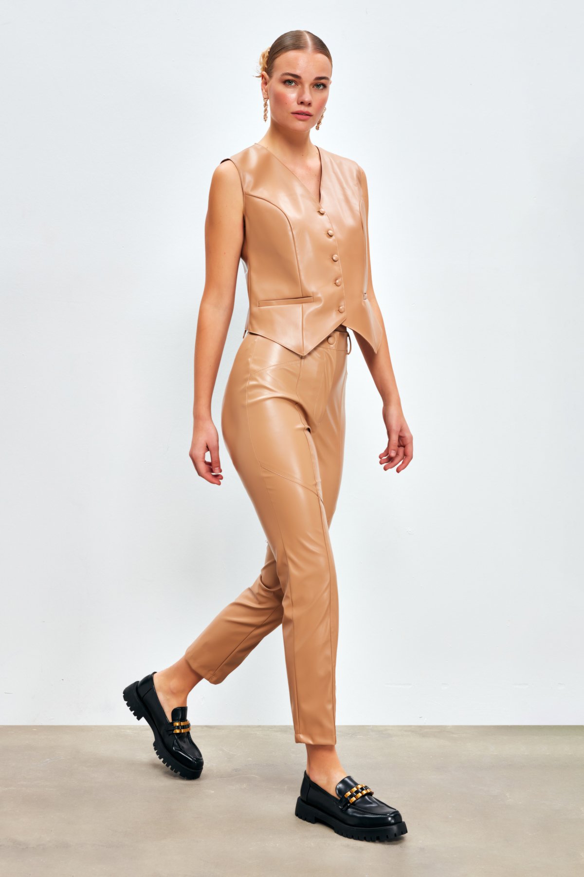 Dikiş Detaylı Deri Pantolon - BEJ