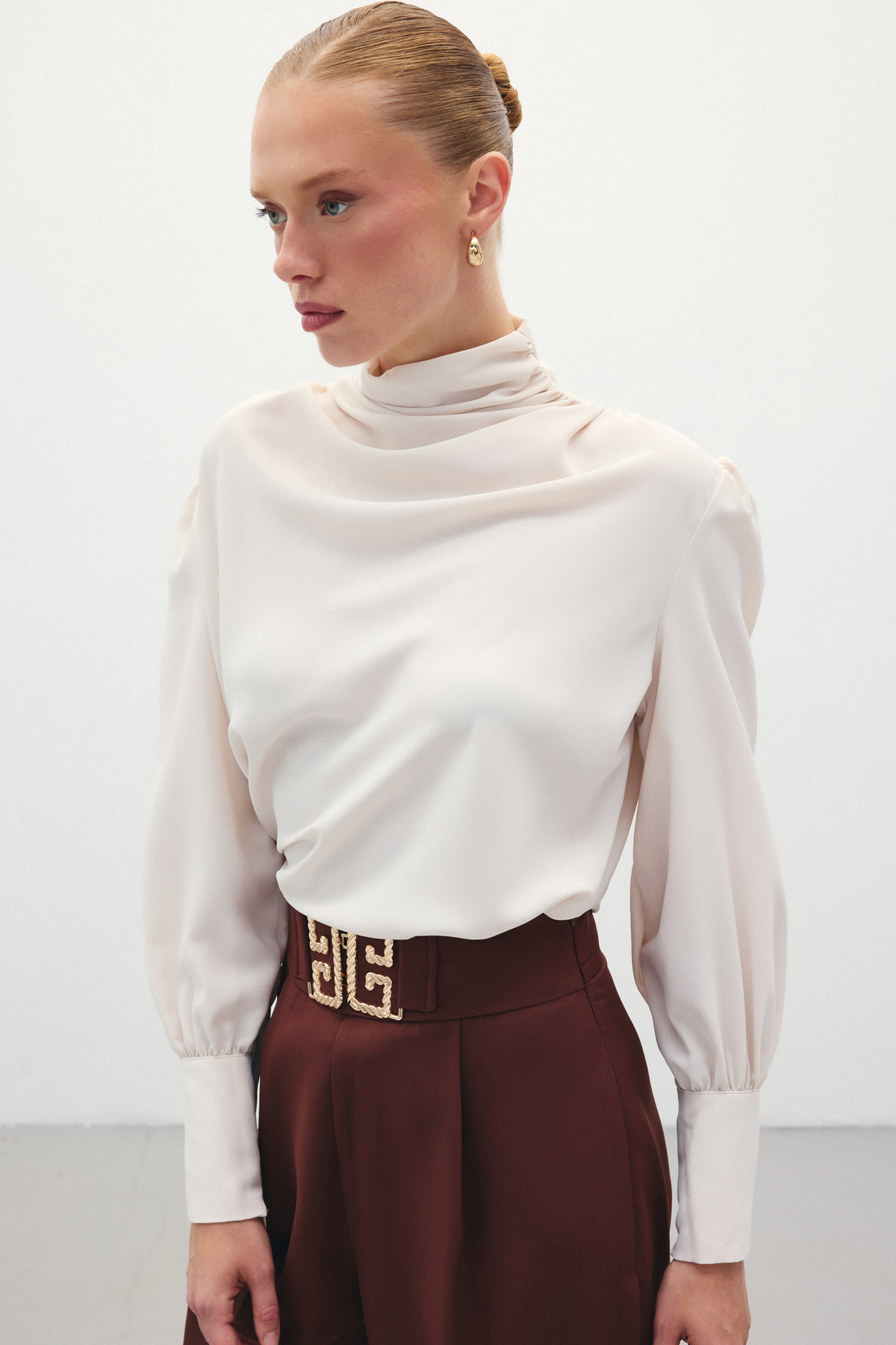 Draped Detailed Blouse - Beıge