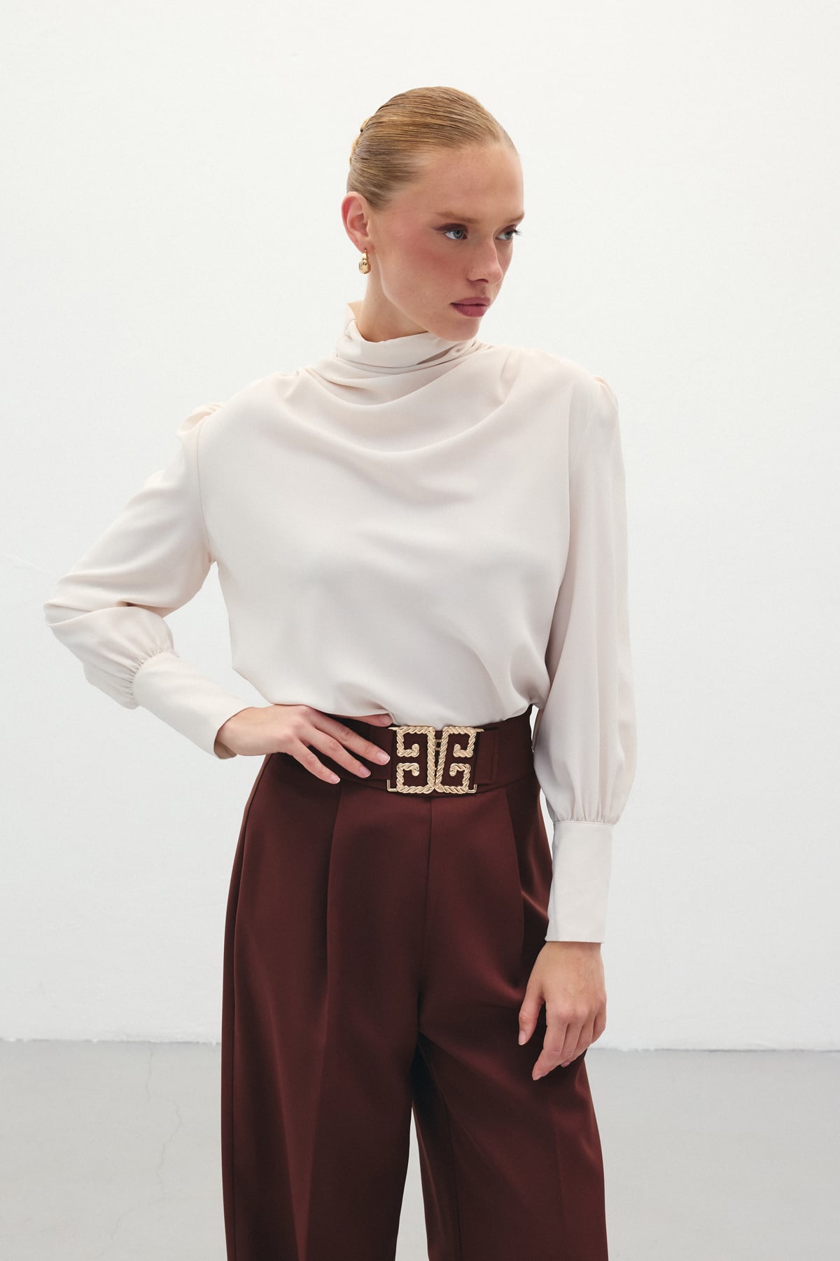 Draped Detailed Blouse - Beıge