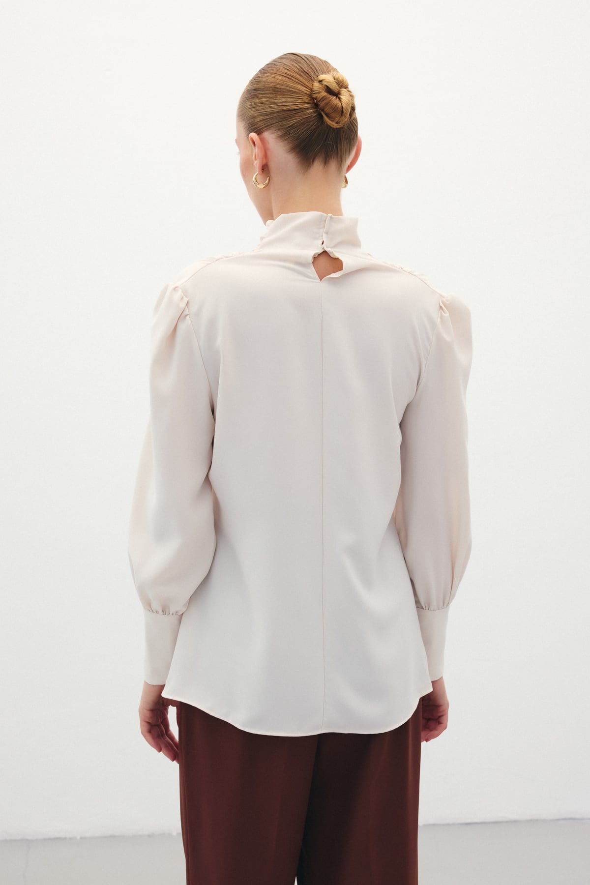 Draped Detailed Blouse - Beıge