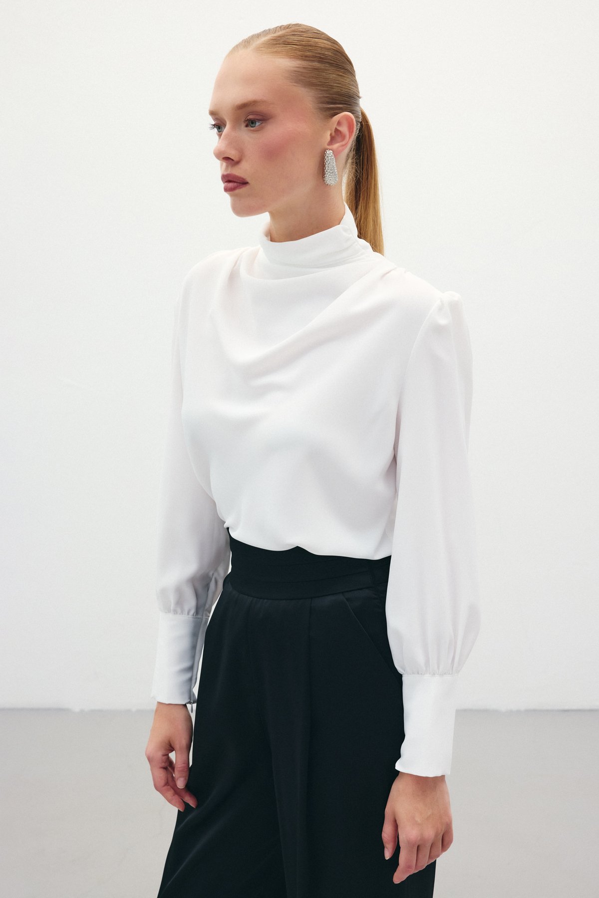 Drape Detaylı  Bluz - Ekru