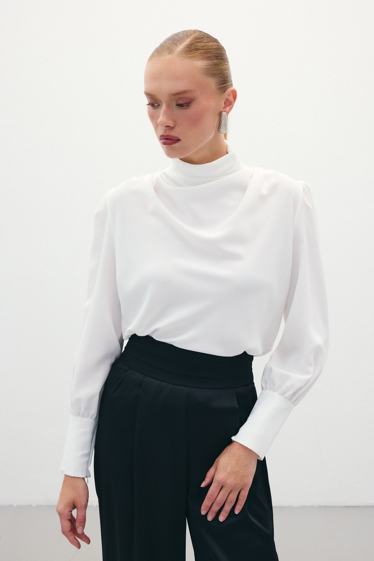 Drape Detaylı  Bluz - Ekru