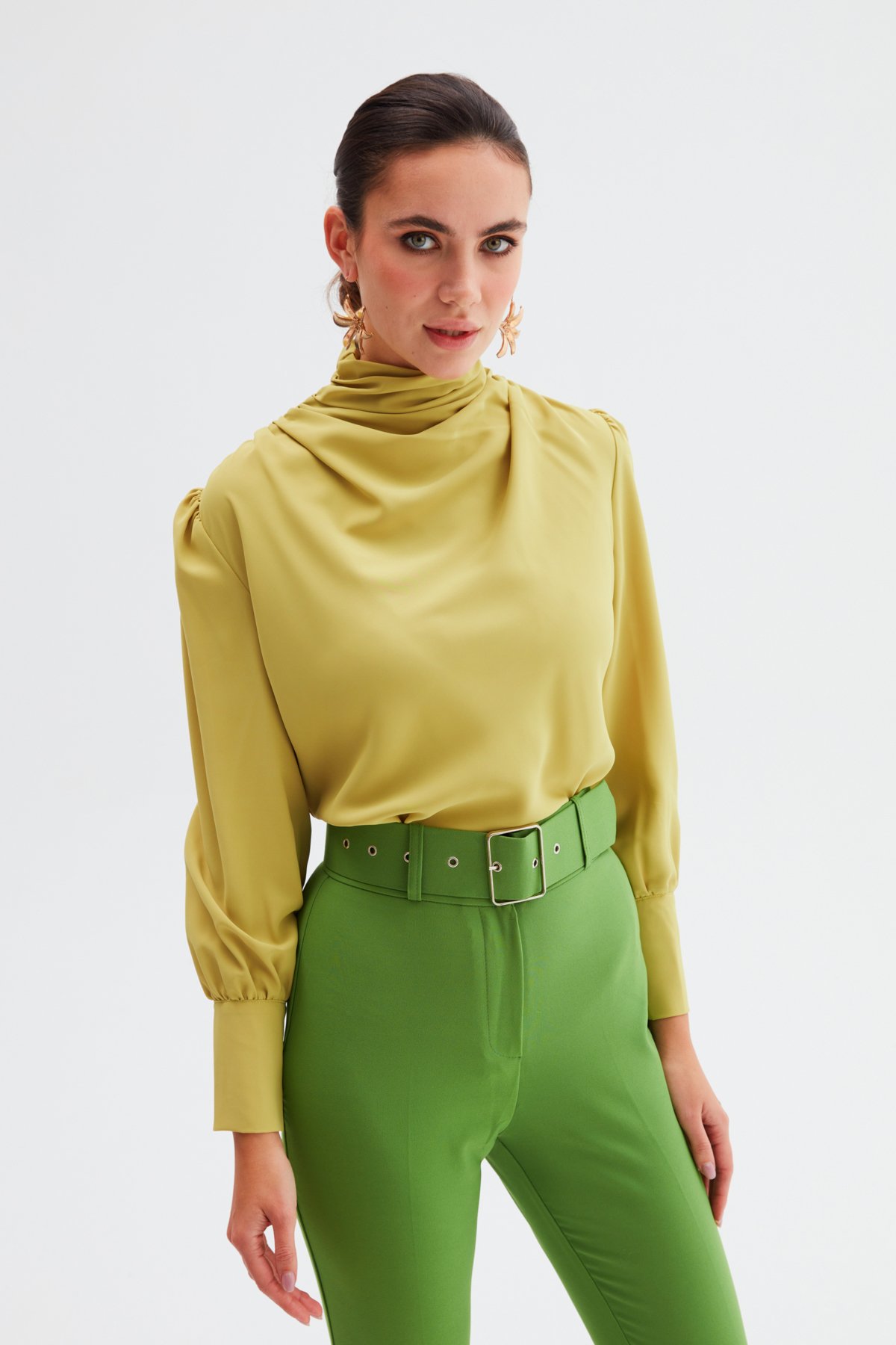 Drape Detaylı  Bluz - YAĞ YEŞİLİ