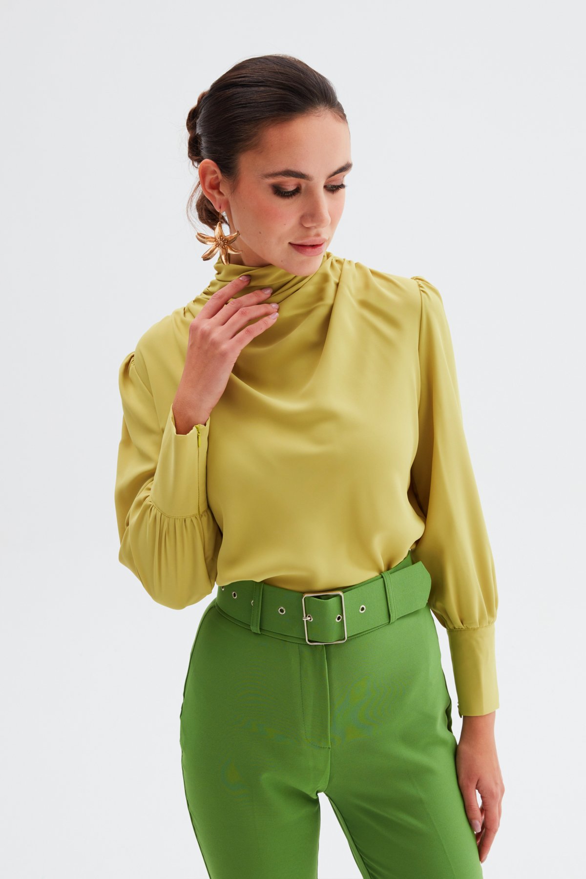 Drape Detaylı  Bluz - YAĞ YEŞİLİ
