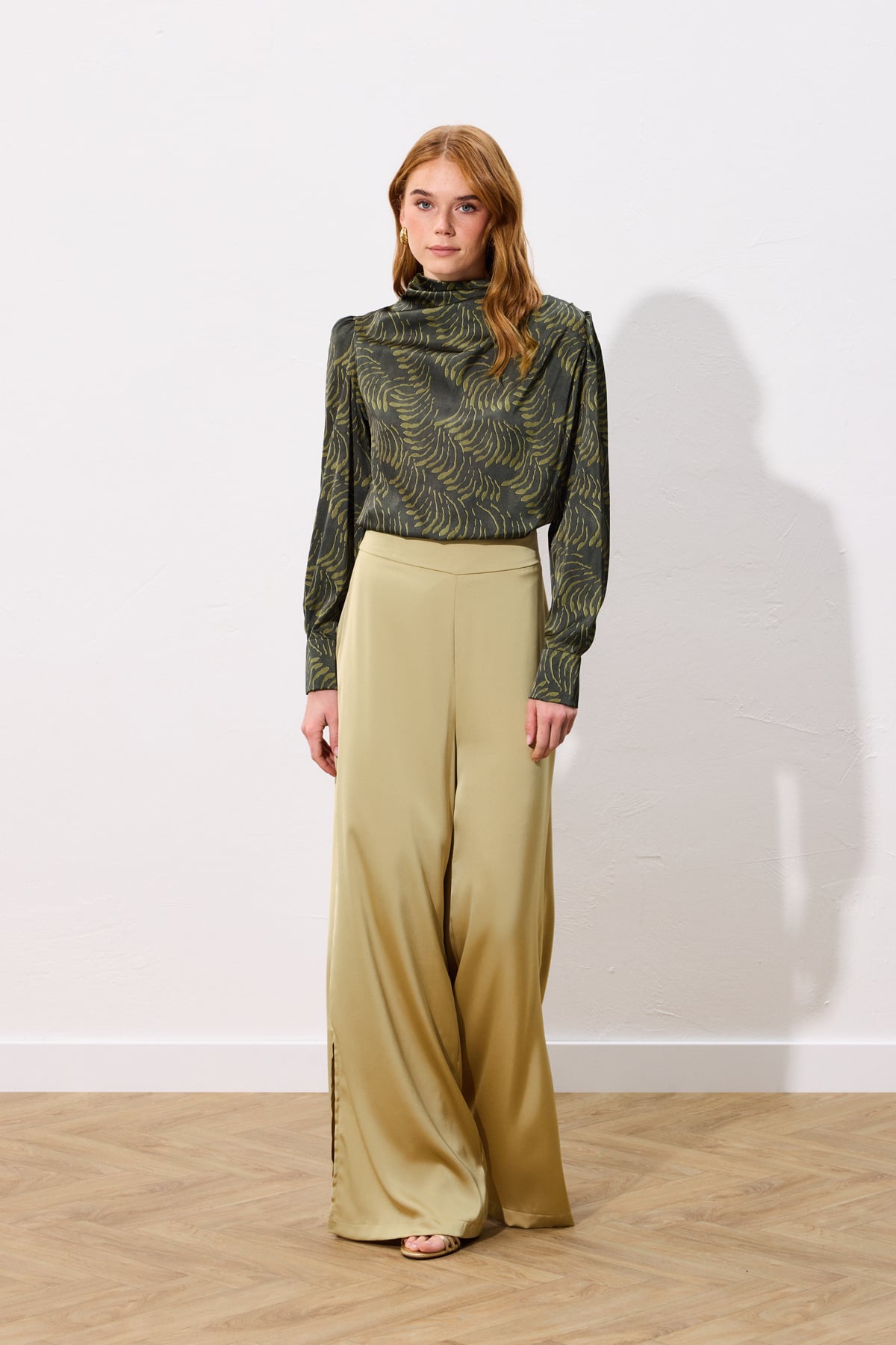 Drape Detaylı Desenli Bluz - Yeşil