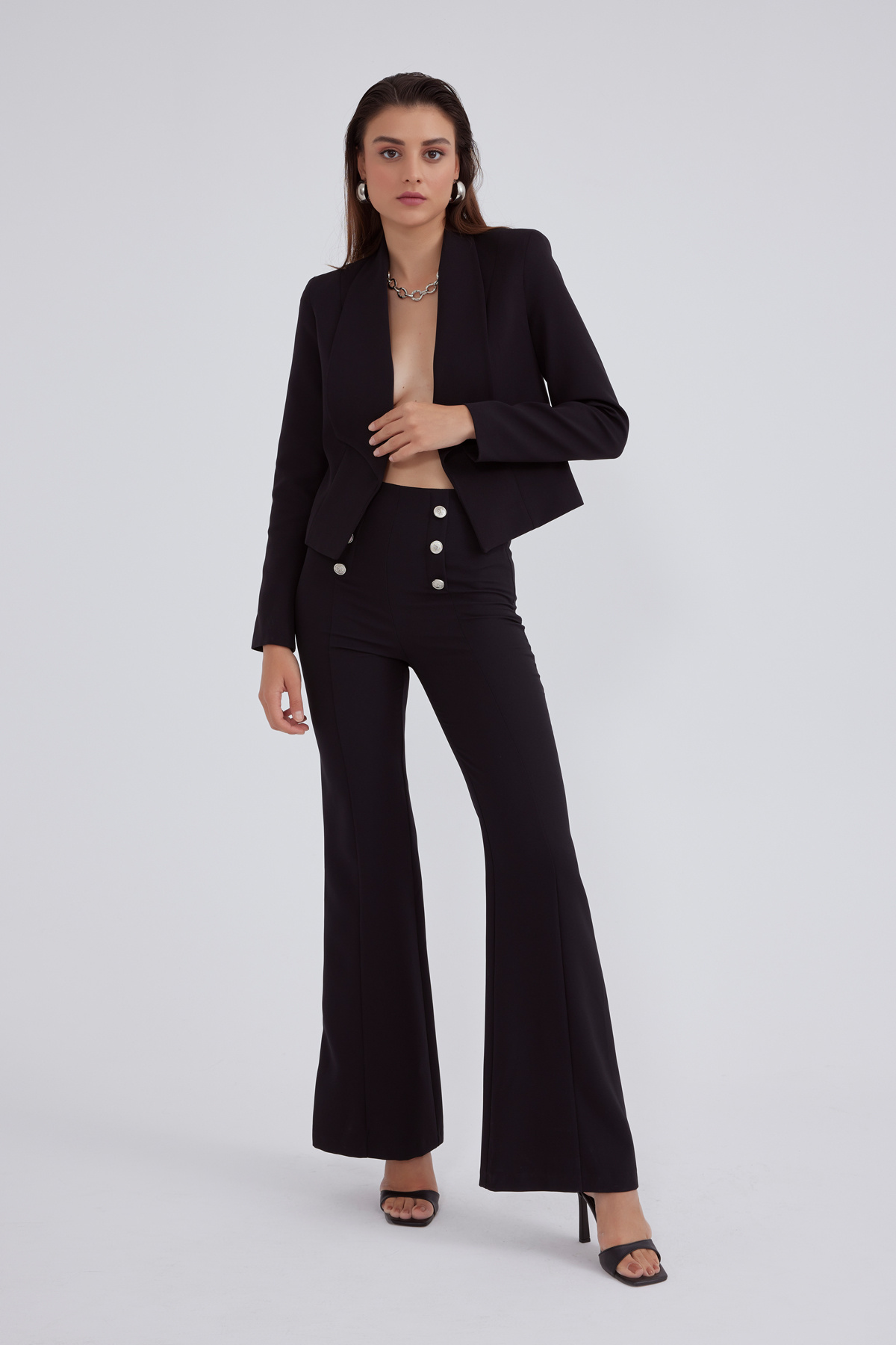 Düğme aksesuarlı geniş pantolon - SİYAH