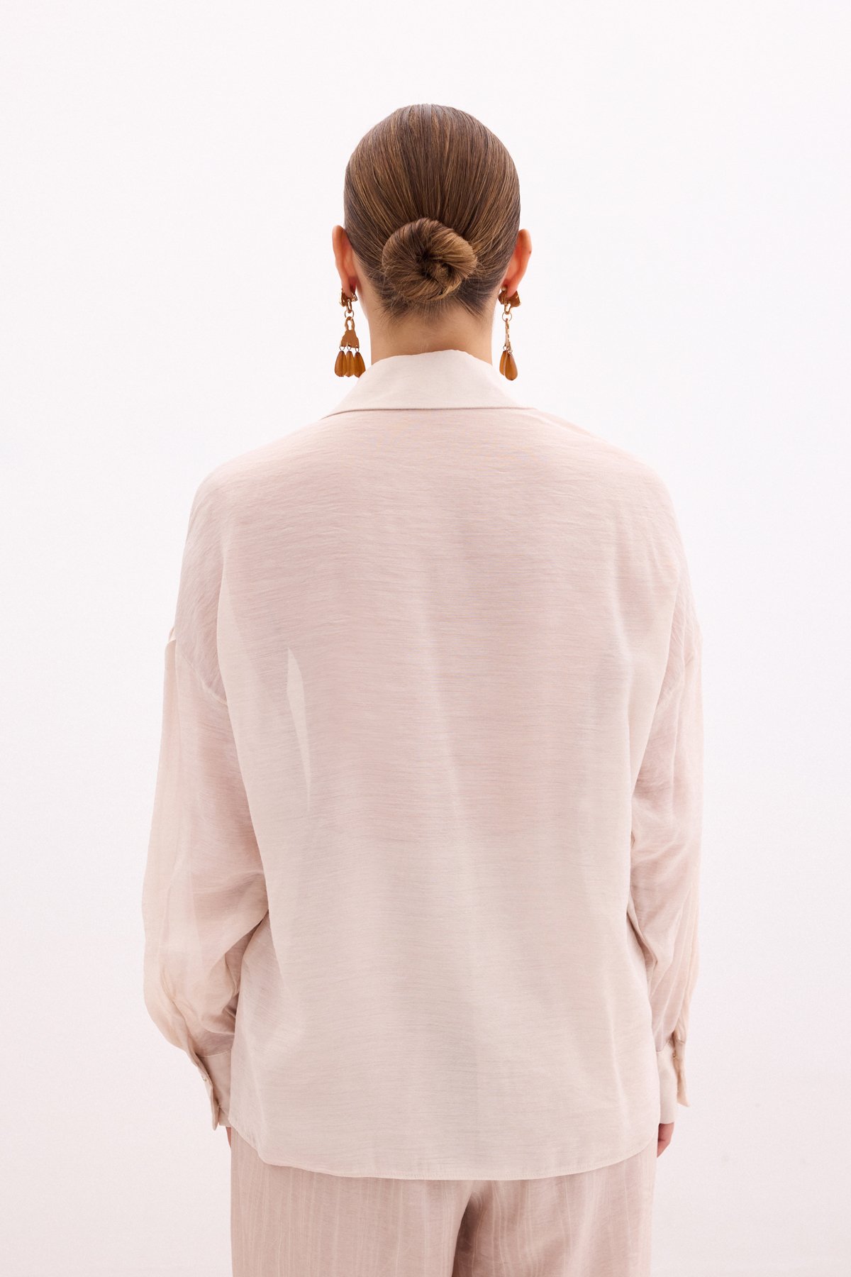 Düğme Aksesuarlı İnce Gömlek - Taş