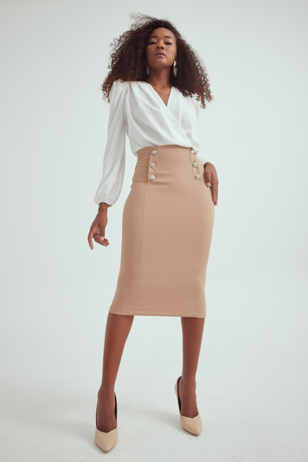 Düğme aksesuarlı kalem etek - BEJ