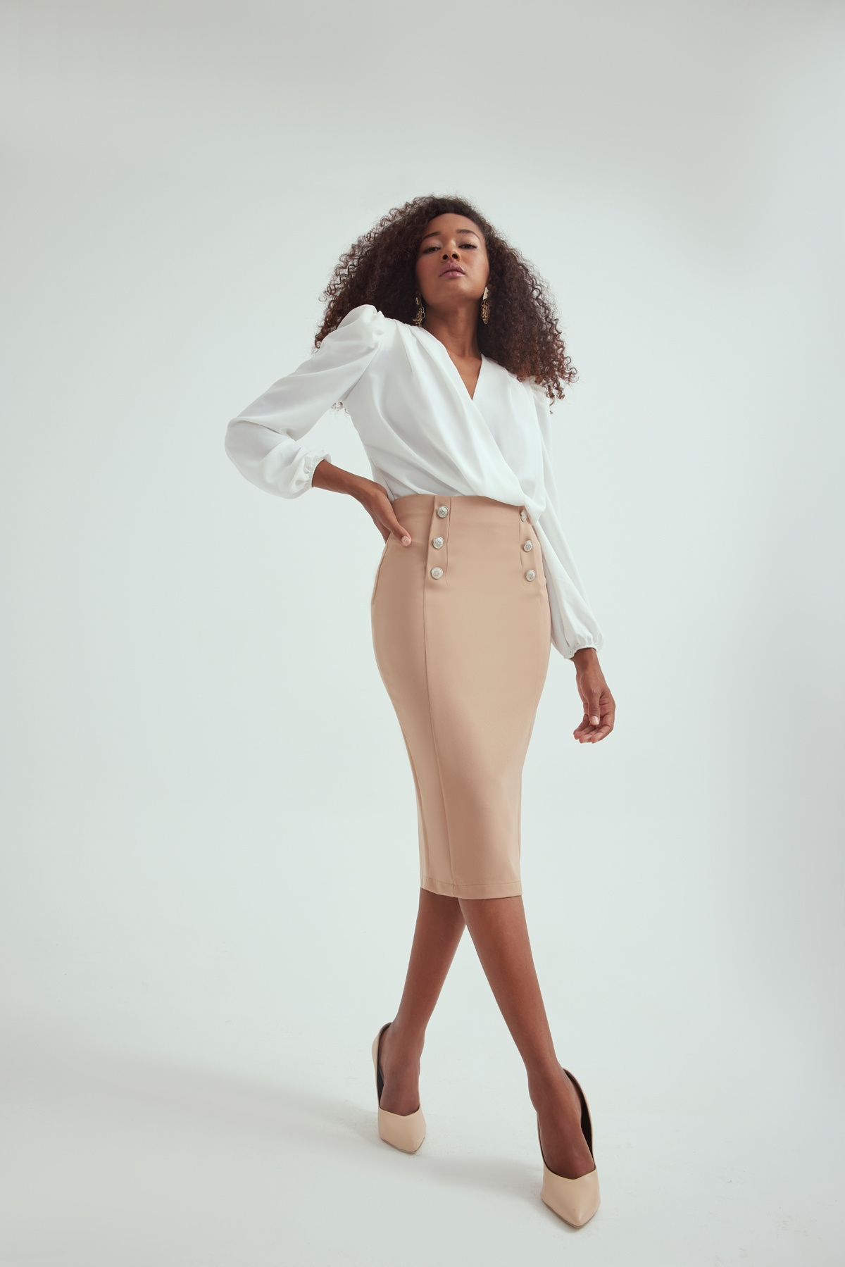 Düğme aksesuarlı kalem etek - BEJ