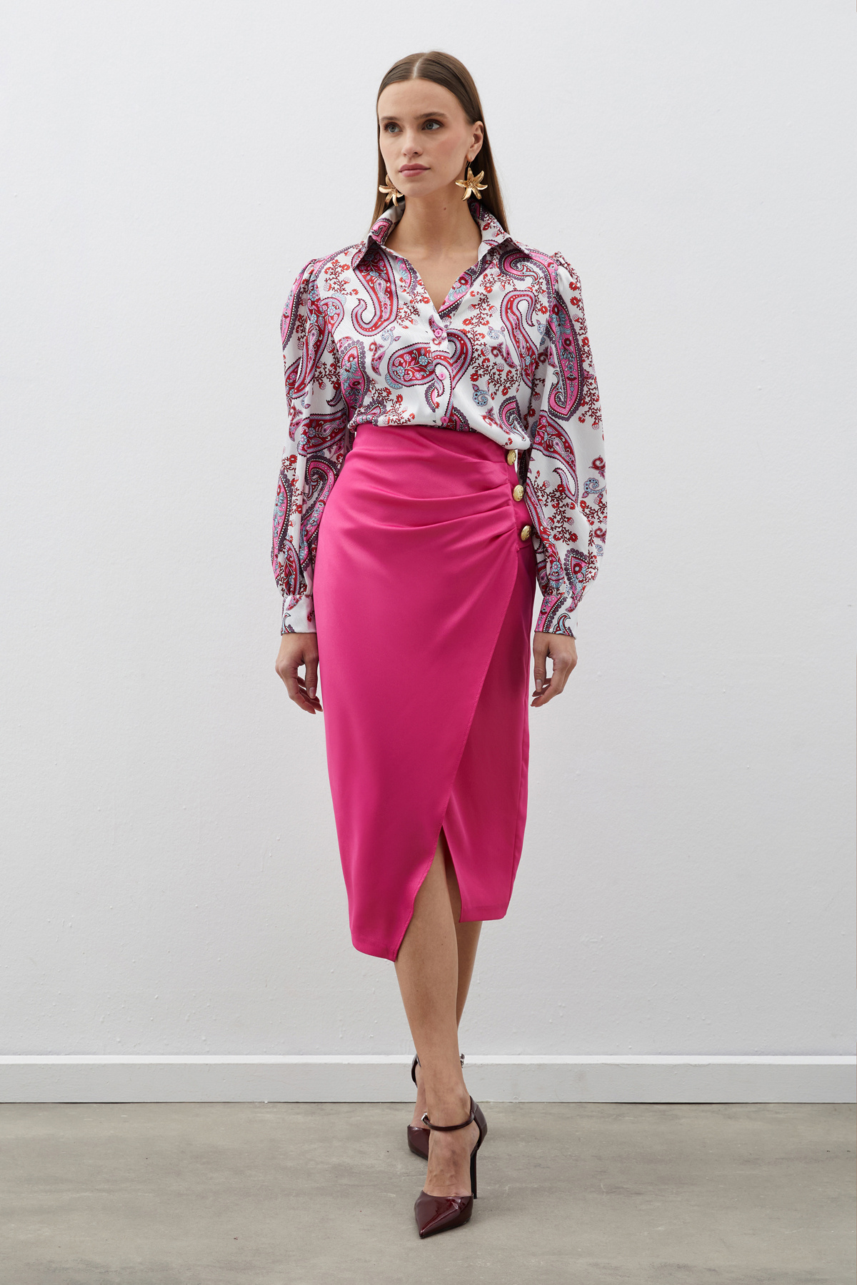 Düğme Aksesuarlı Saten Krep Etek - FUŞYA