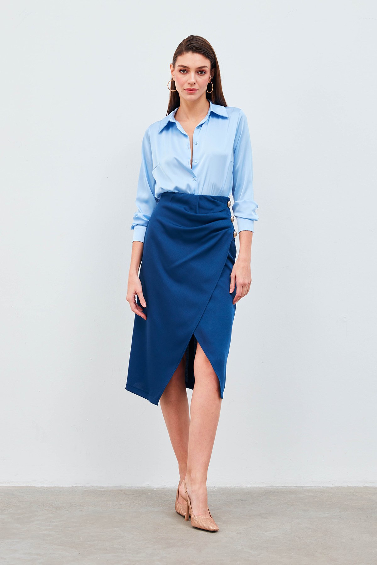 Düğme Aksesuarlı Saten Krep Etek - LACİVERT