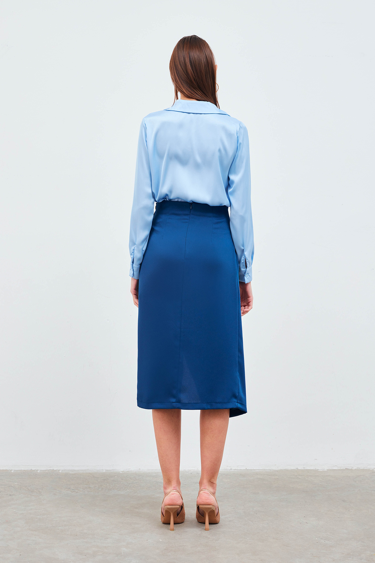 Düğme Aksesuarlı Saten Krep Etek - LACİVERT