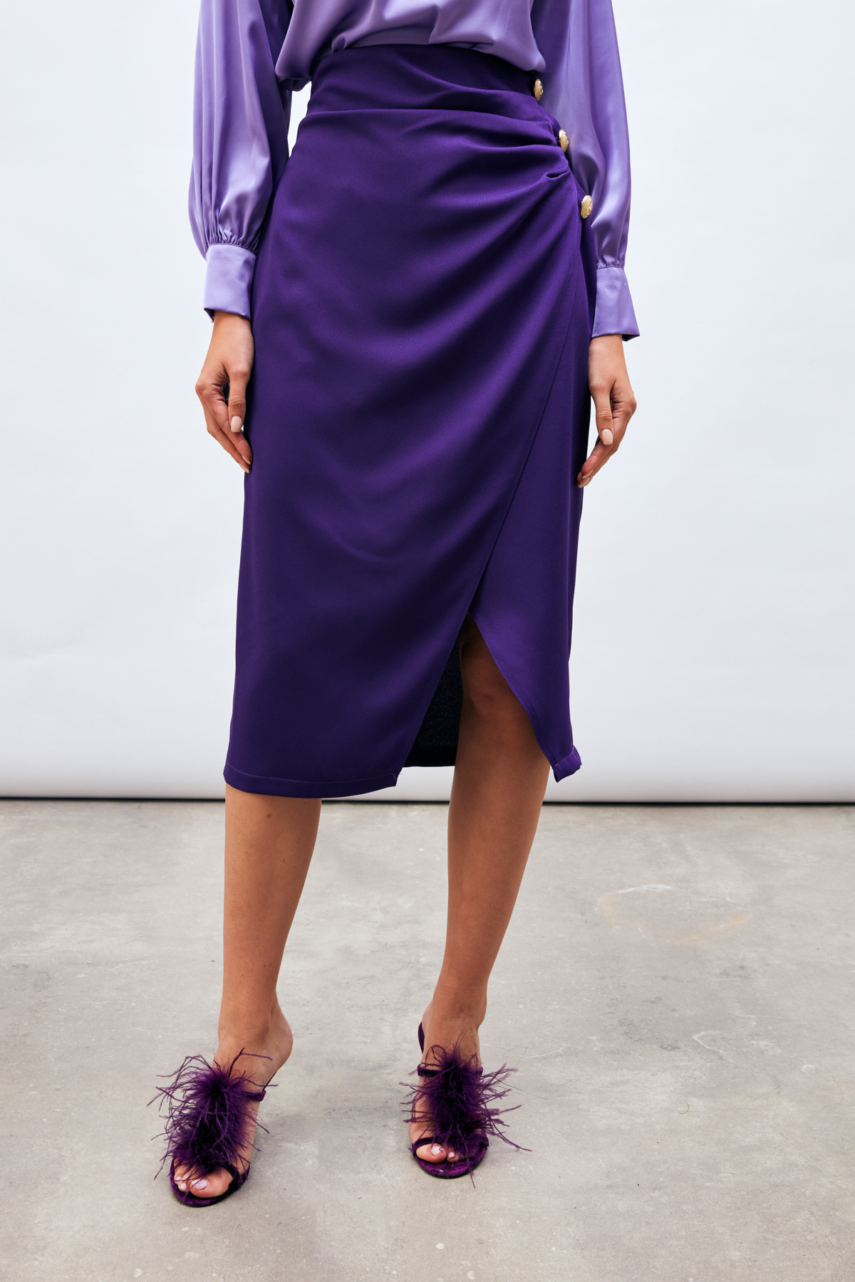 Düğme Aksesuarlı Saten Krep Etek - MOR