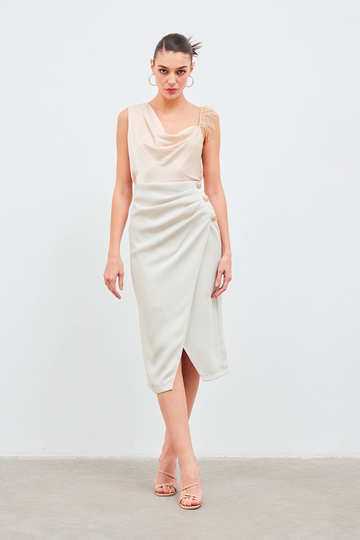 Düğme Aksesuarlı Saten Krep Etek - TAŞ