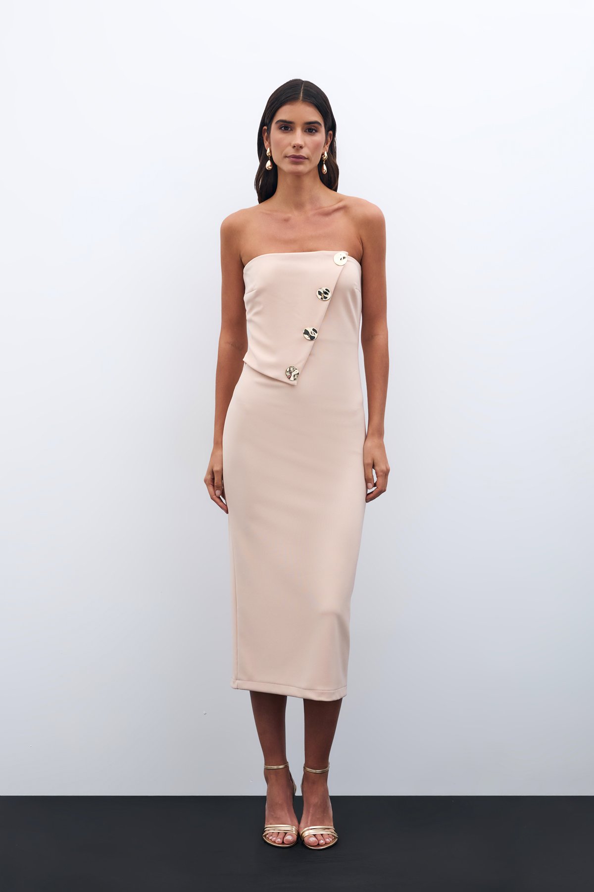 Düğme Aksesuarlı Straplez Elbise - BEJ