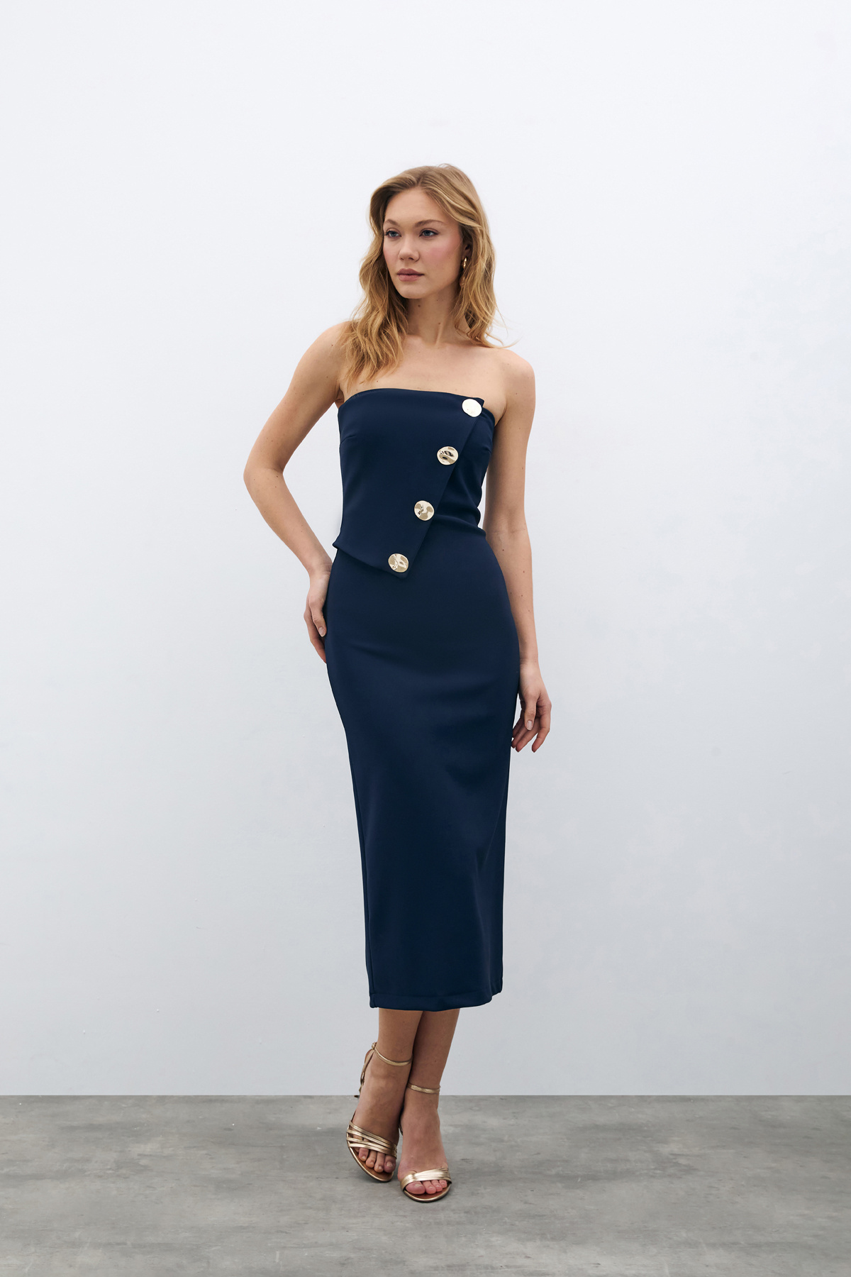 Düğme Aksesuarlı Straplez Elbise - LACİVERT