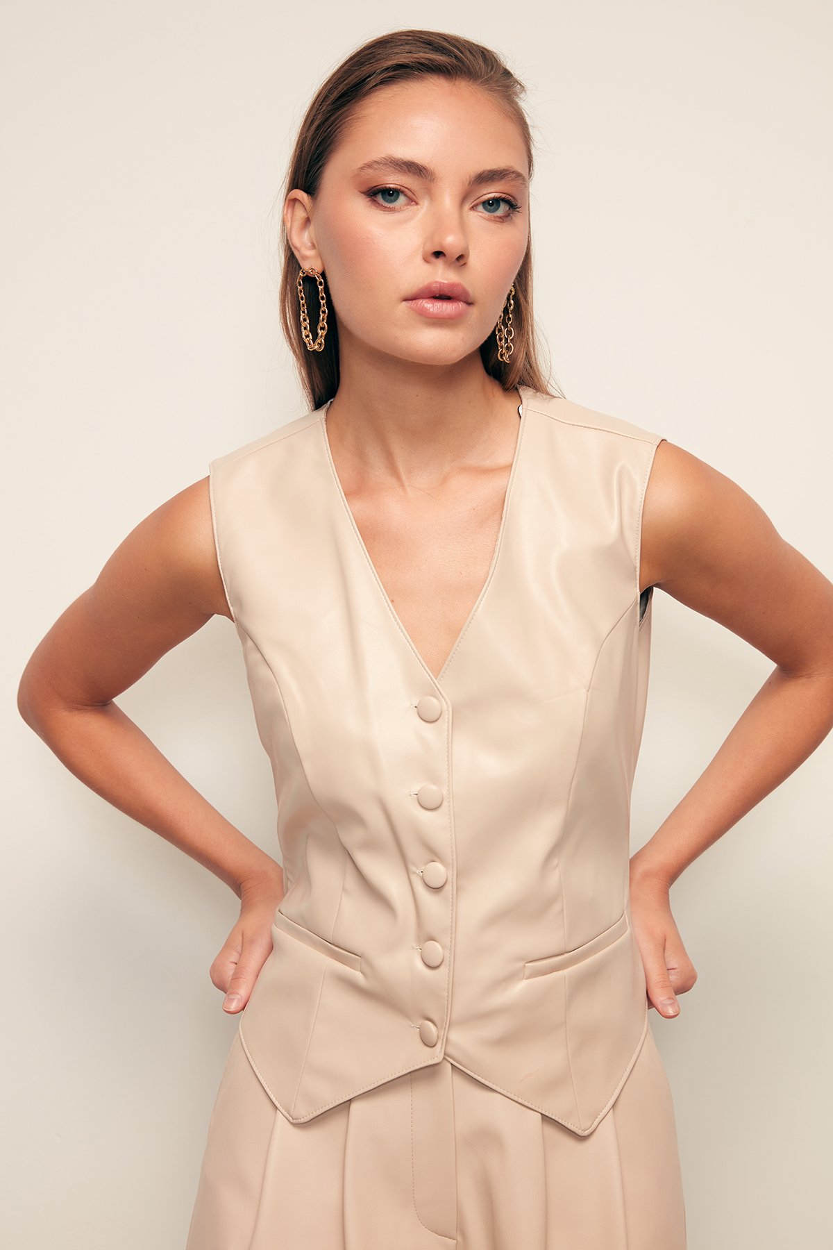 Düğme Detaylı Deri Yelek - TAŞ