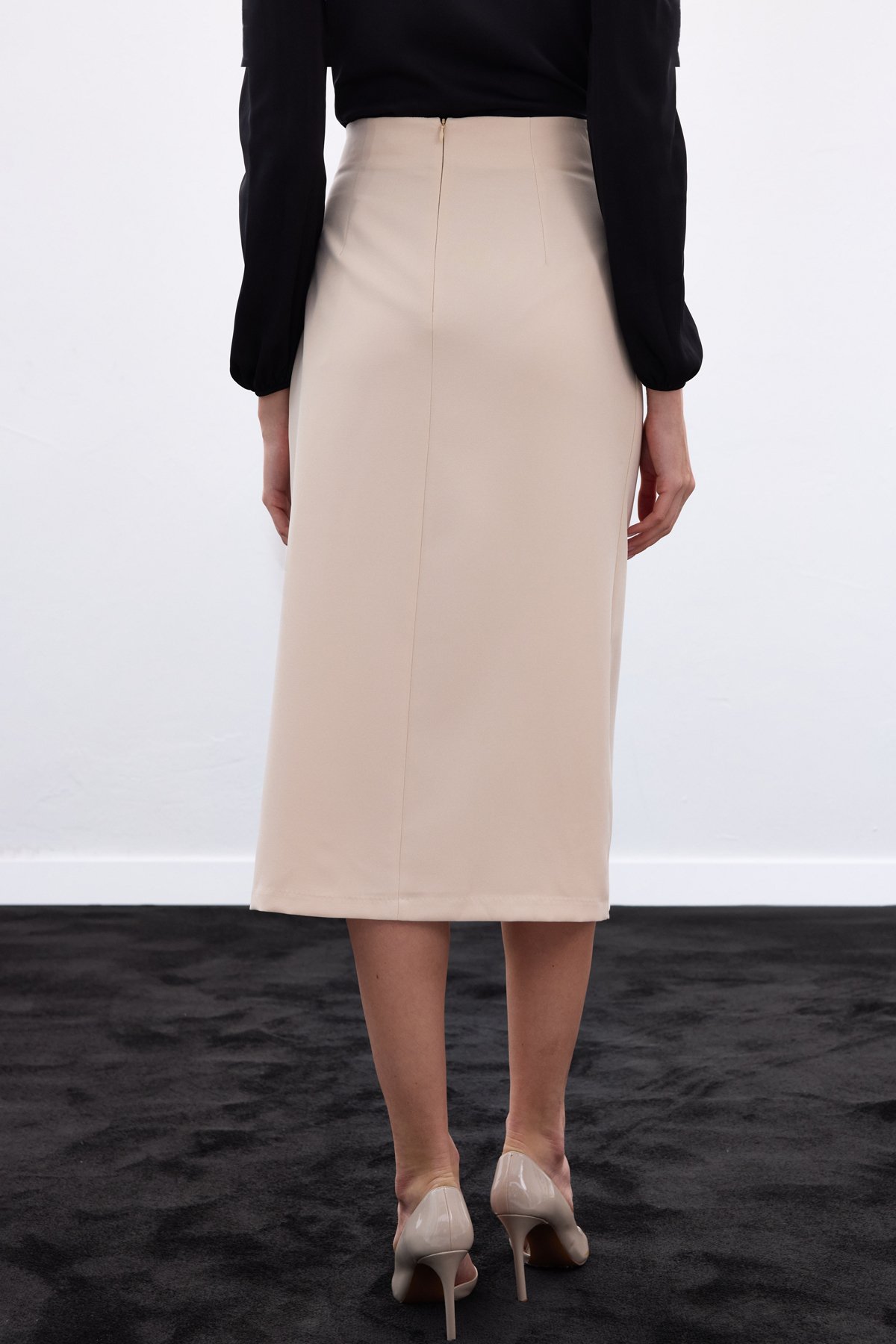 Düğme Detaylı Kalem Etek - Bej