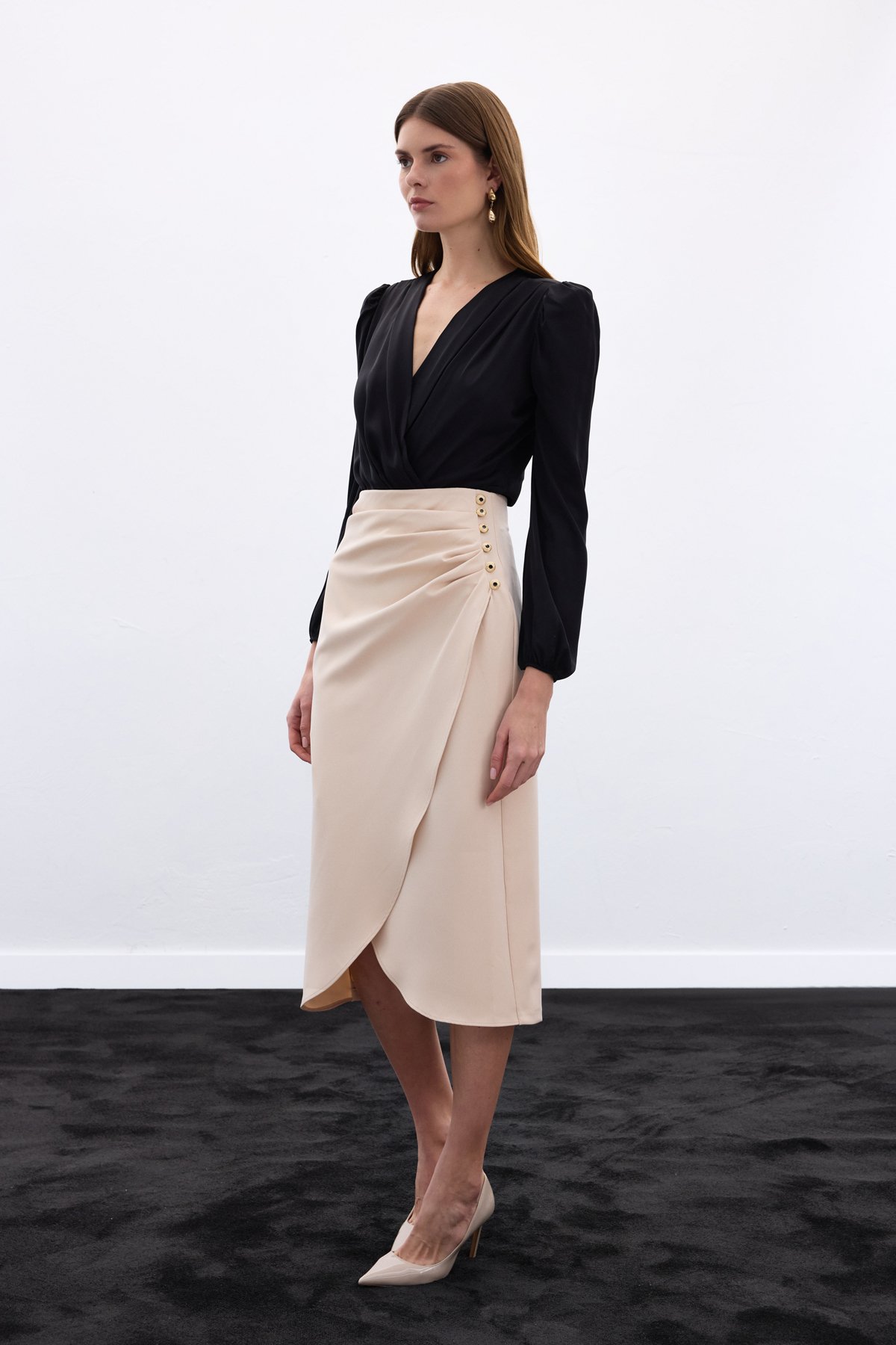 Düğme Detaylı Kalem Etek - Bej