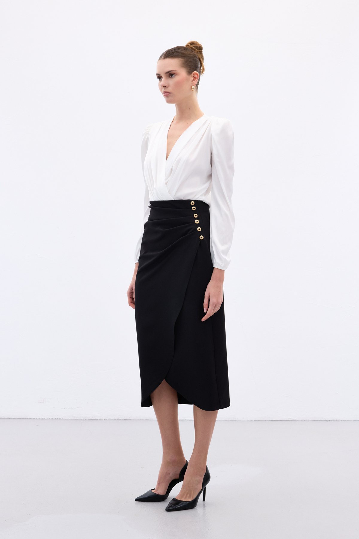 Düğme Detaylı Kalem Etek - Siyah