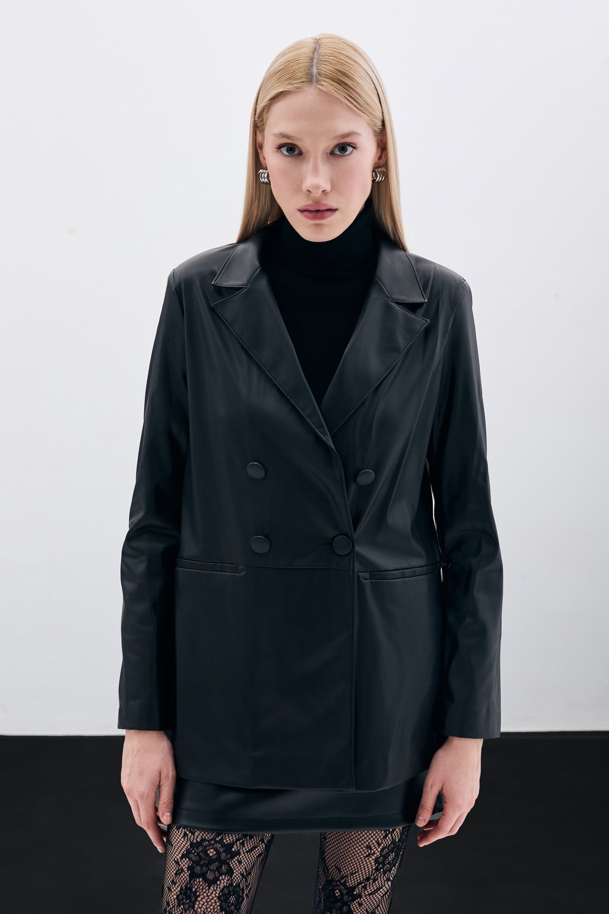 Düğme Detaylı Kruvaze Deri Ceket - Siyah