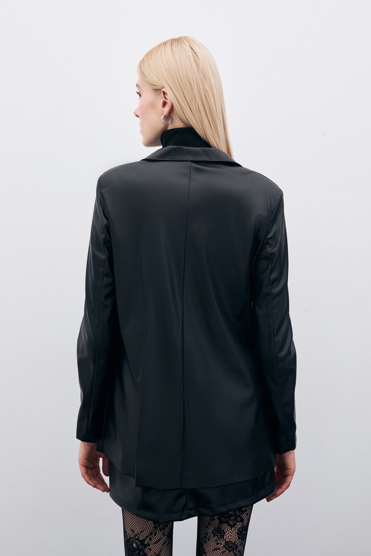 Düğme Detaylı Kruvaze Deri Ceket - Siyah