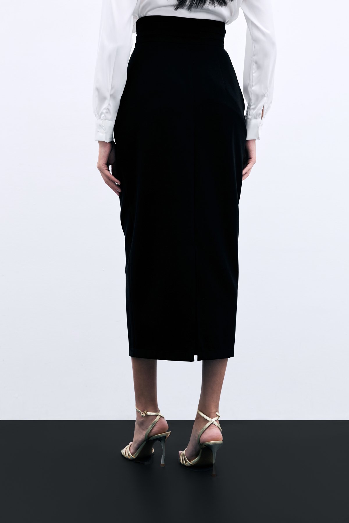 Düğme Detaylı Midi Etek - Siyah