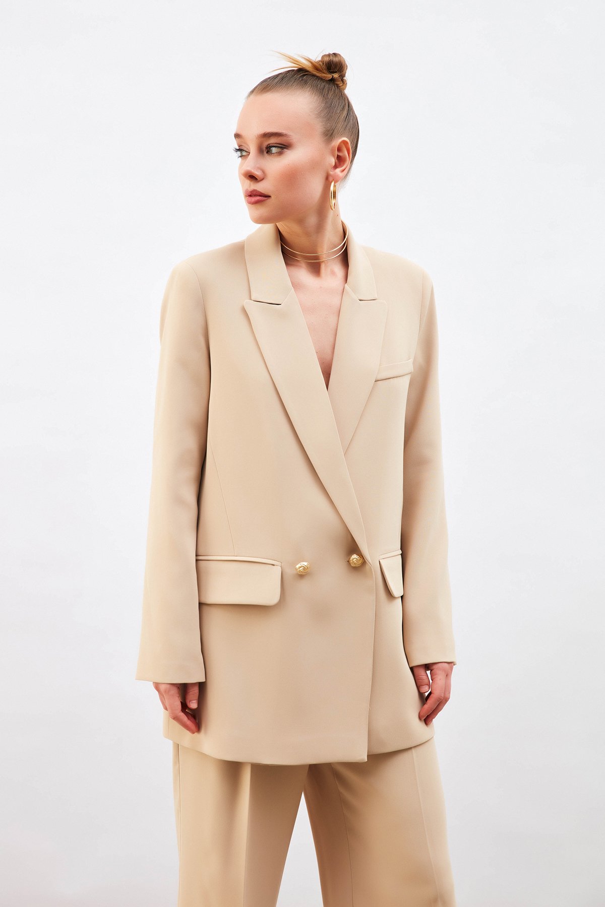Düğme Detaylı Salaş Ceket - BEJ
