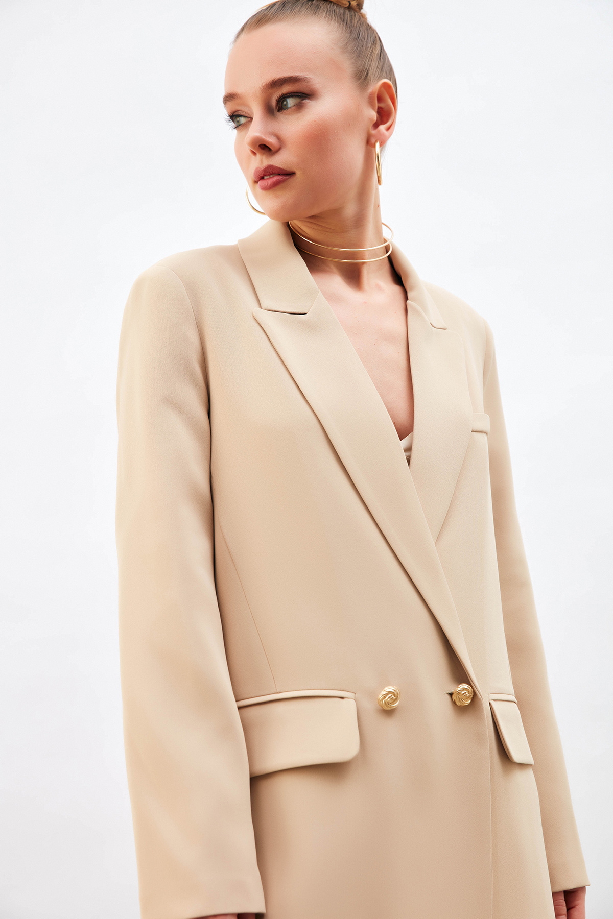 Düğme Detaylı Salaş Ceket - BEJ