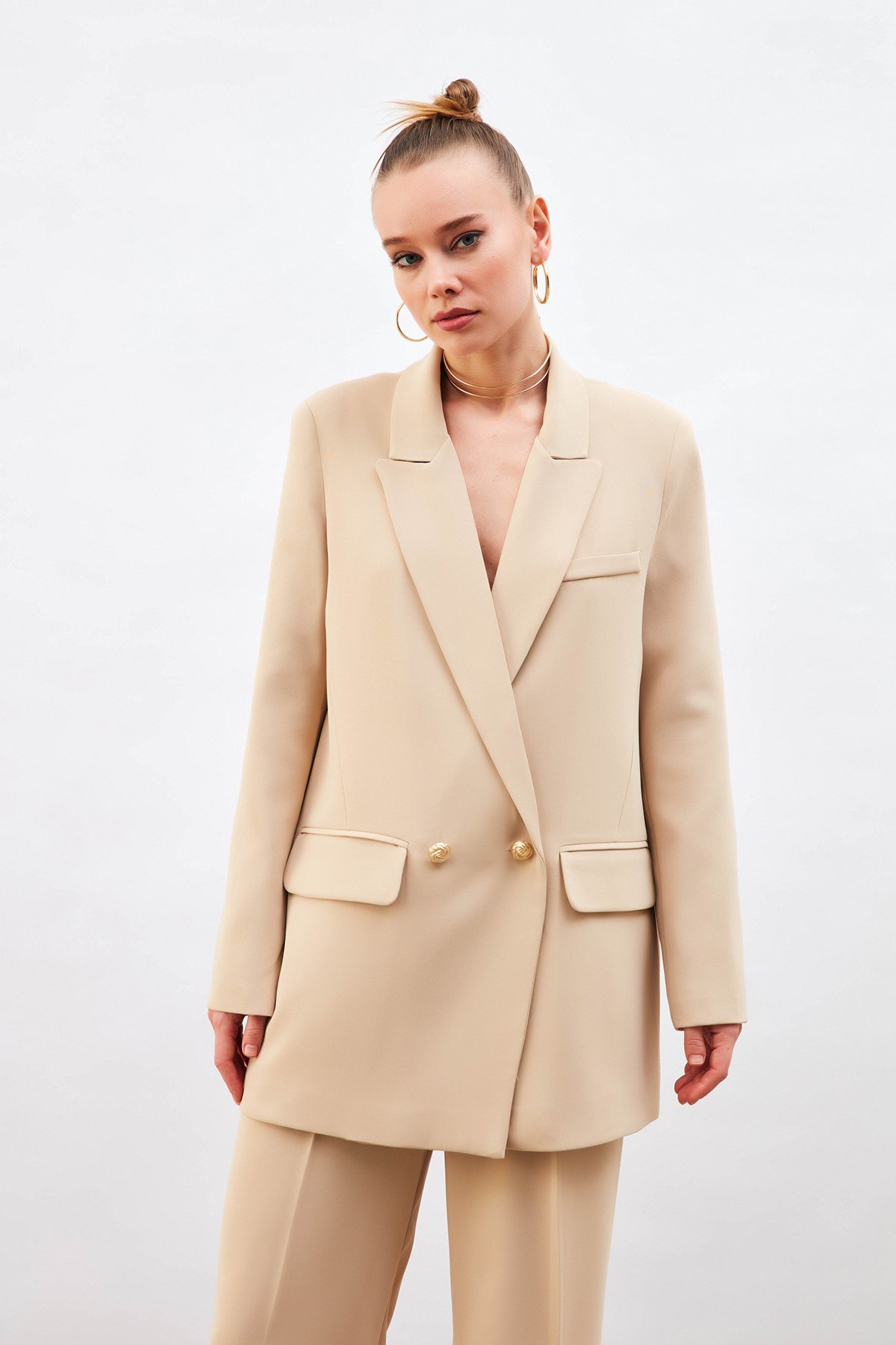 Düğme Detaylı Salaş Ceket - BEJ