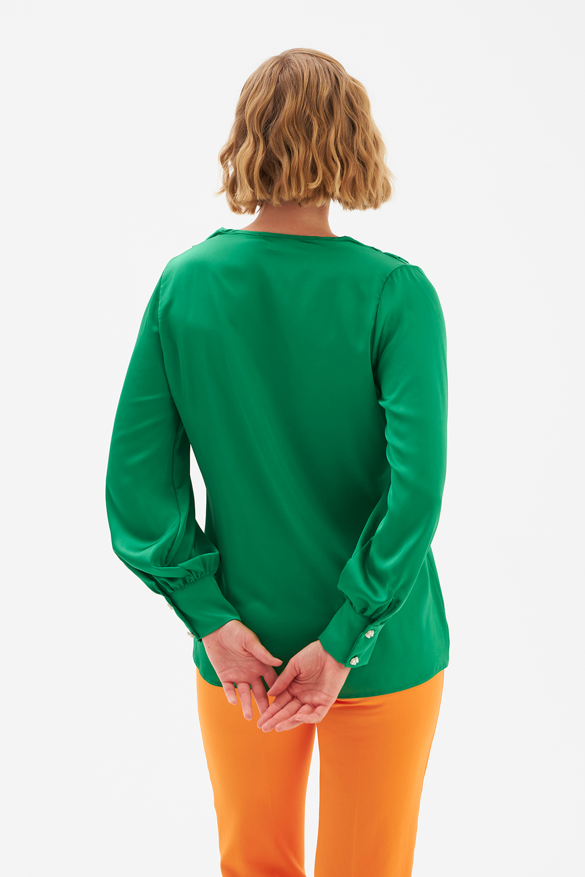 Düğme Detaylı Saten Bluz - ZÜMRÜT