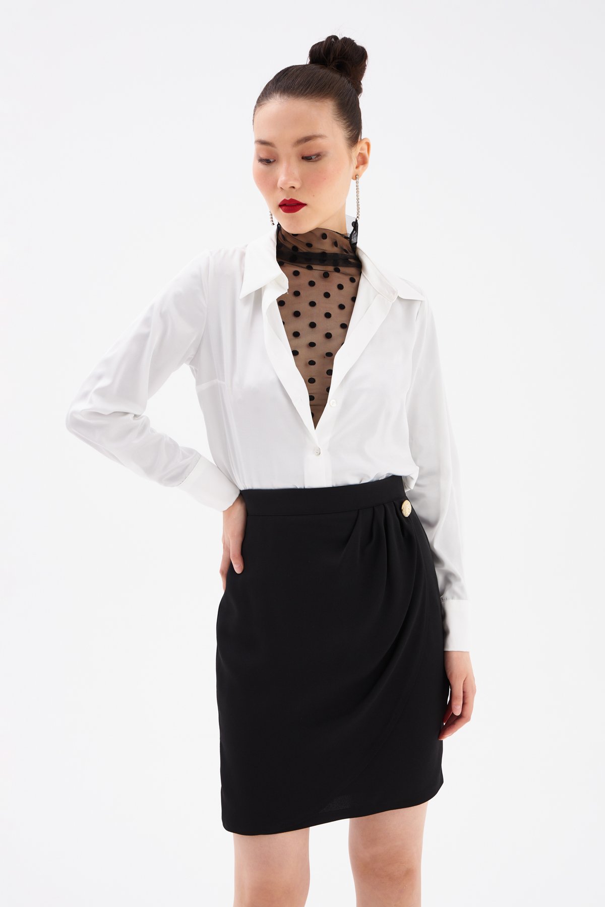 Düğme Detaylı Saten Krep Etek - SİYAH