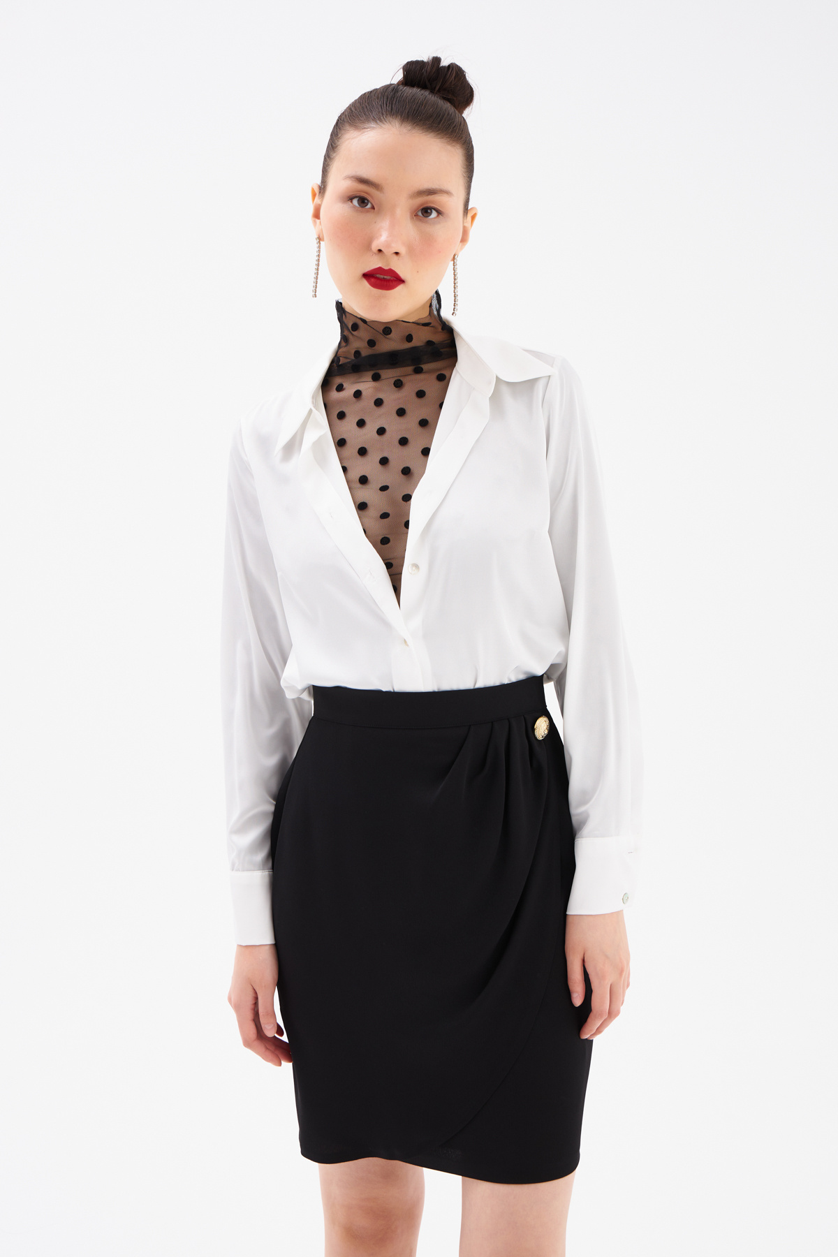 Düğme Detaylı Saten Krep Etek - SİYAH