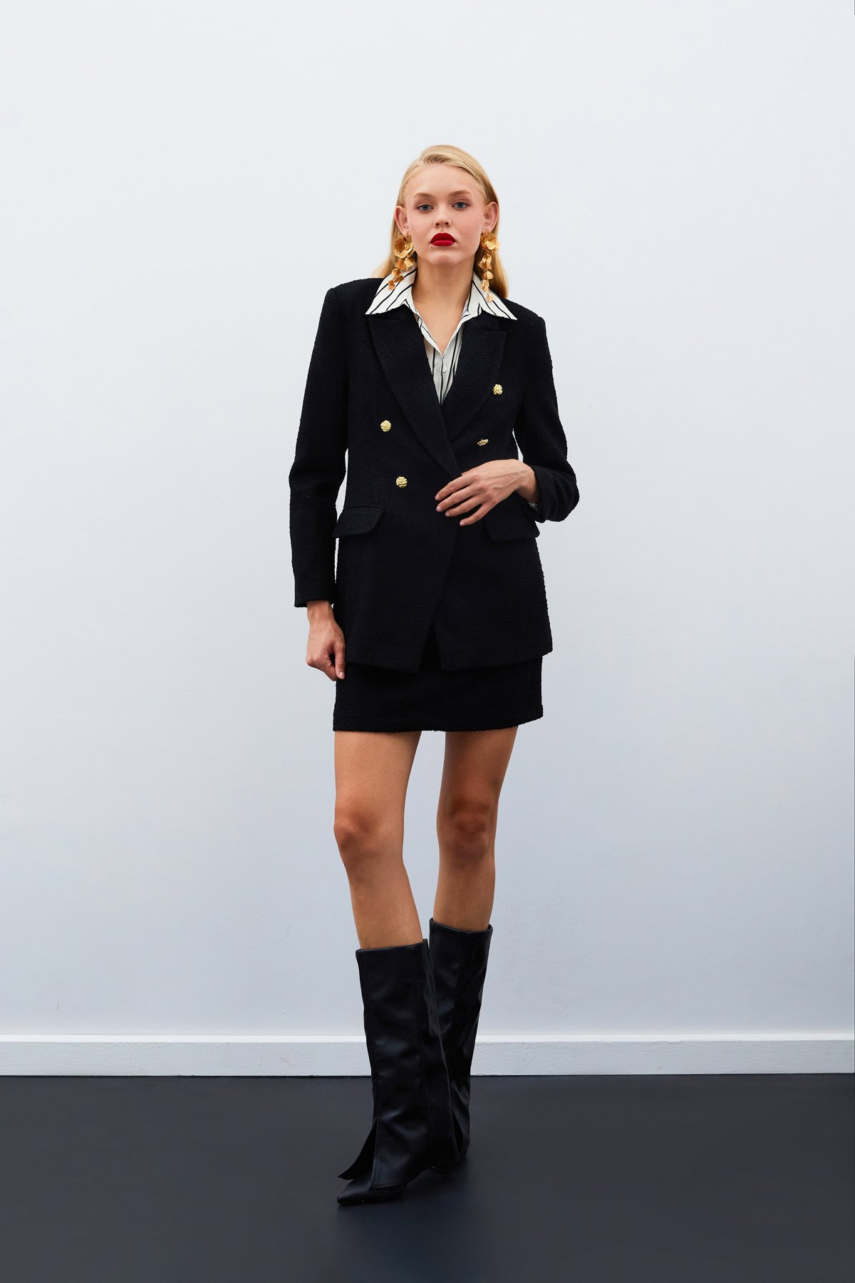 Düğme Detaylı Tüvit Ceket - SİYAH