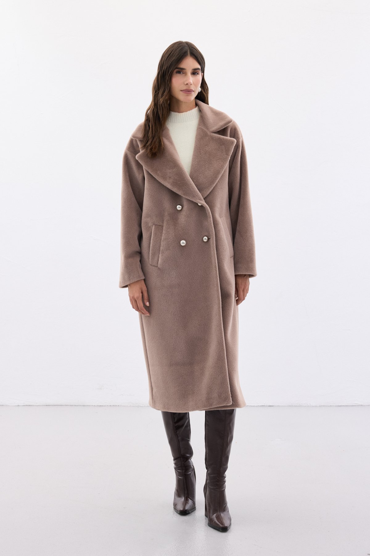 Düğme Detaylı Uzun Kaban - Vizon