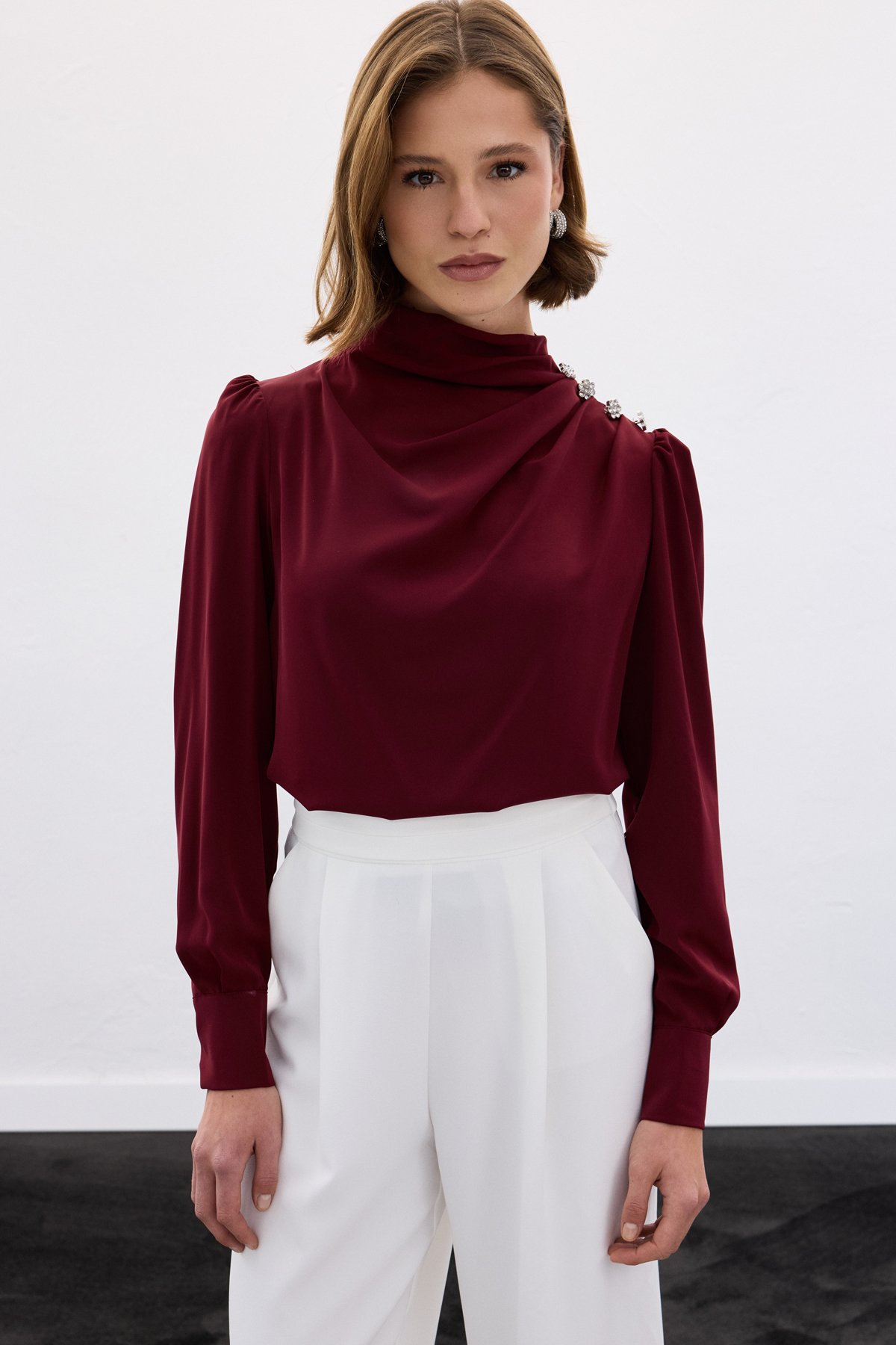 Düğmeleri Taş Detaylı Bluz - Bordo