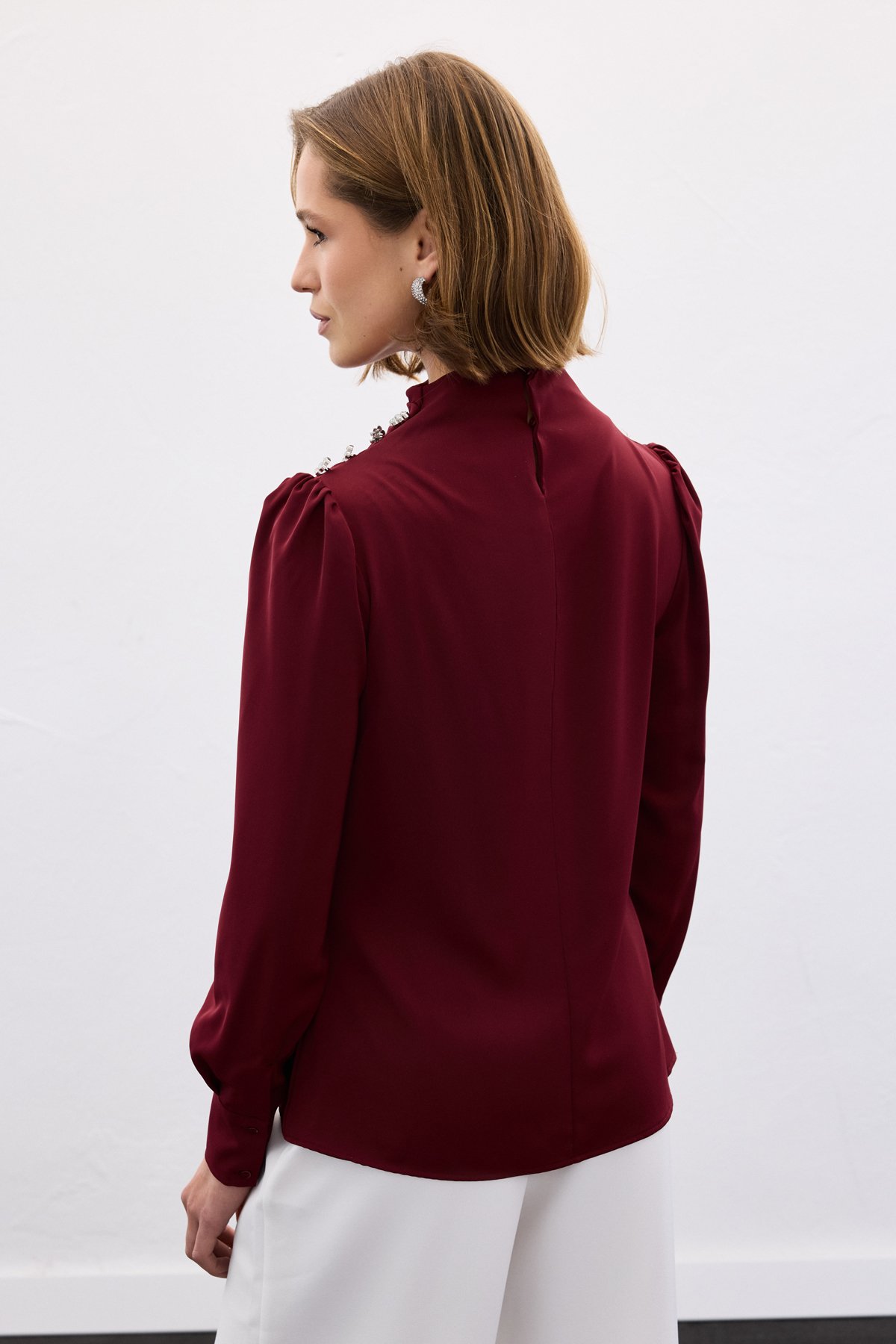 Düğmeleri Taş Detaylı Bluz - Bordo