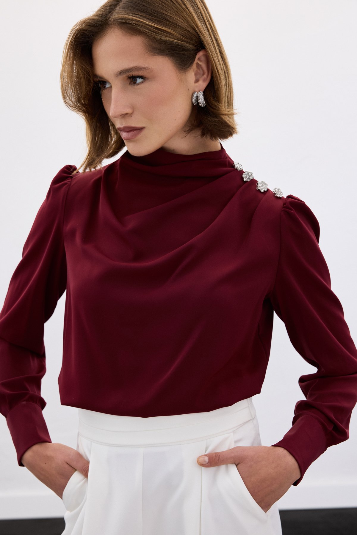 Düğmeleri Taş Detaylı Bluz - Bordo