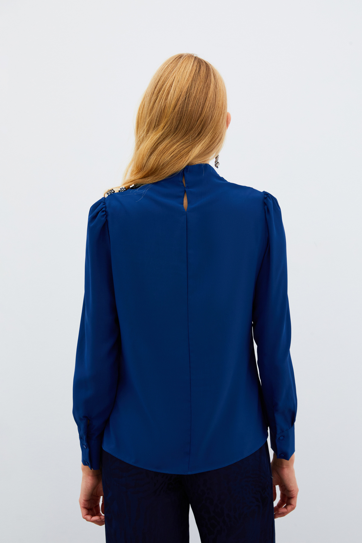 Düğmeleri Taş Detaylı Bluz - LACİVERT