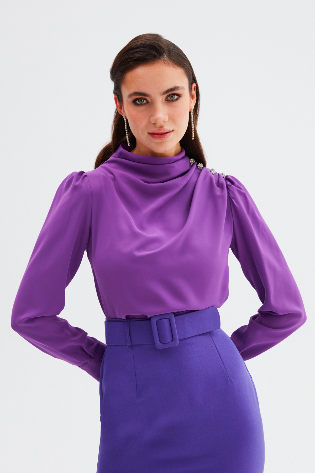 Düğmeleri Taş Detaylı Bluz - MOR