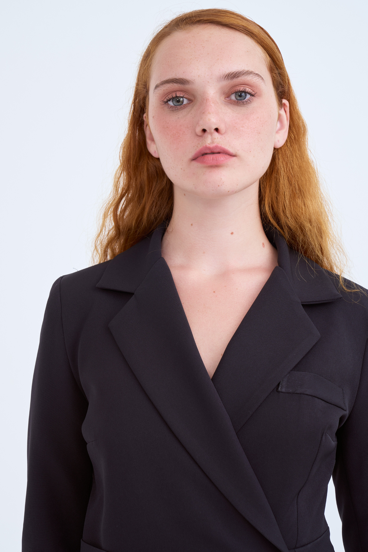 Buttoned wrap dress - BLACK