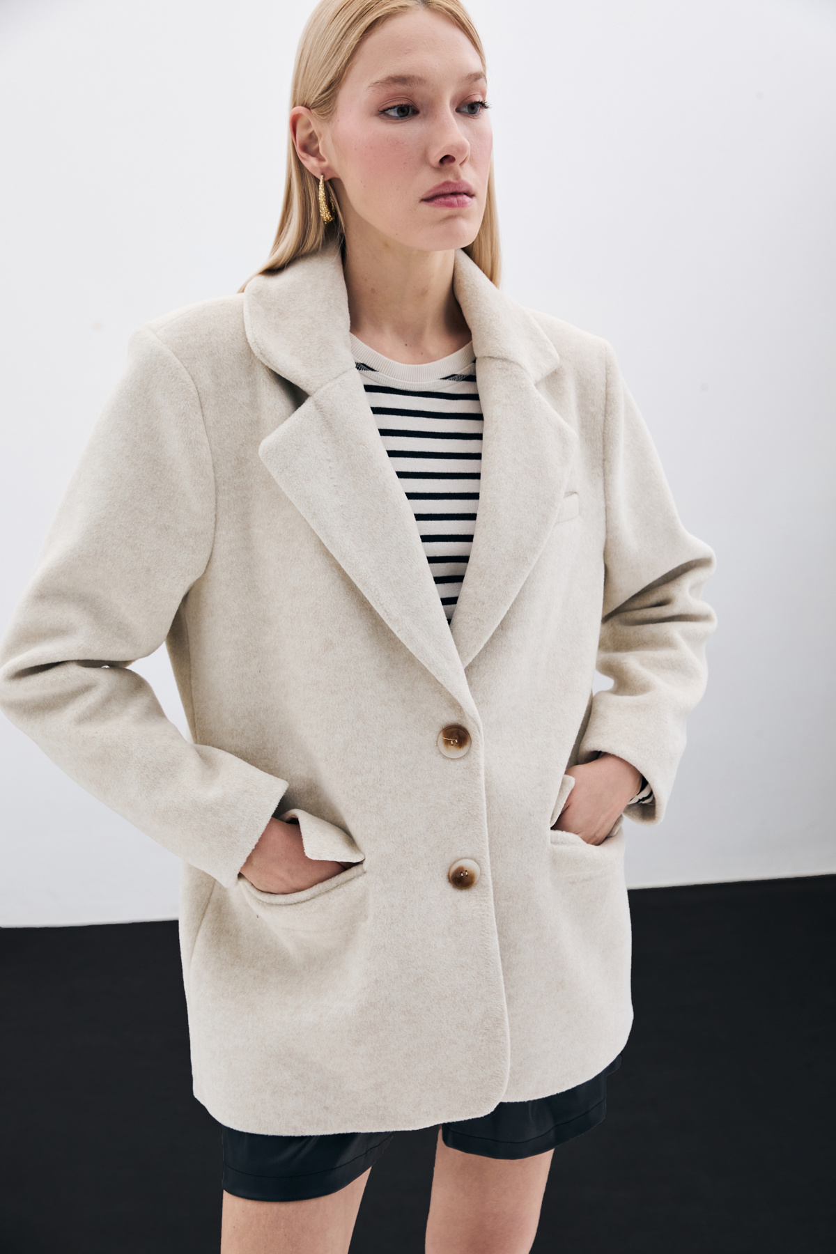 Düğmeli Kaşe Ceket - Bej