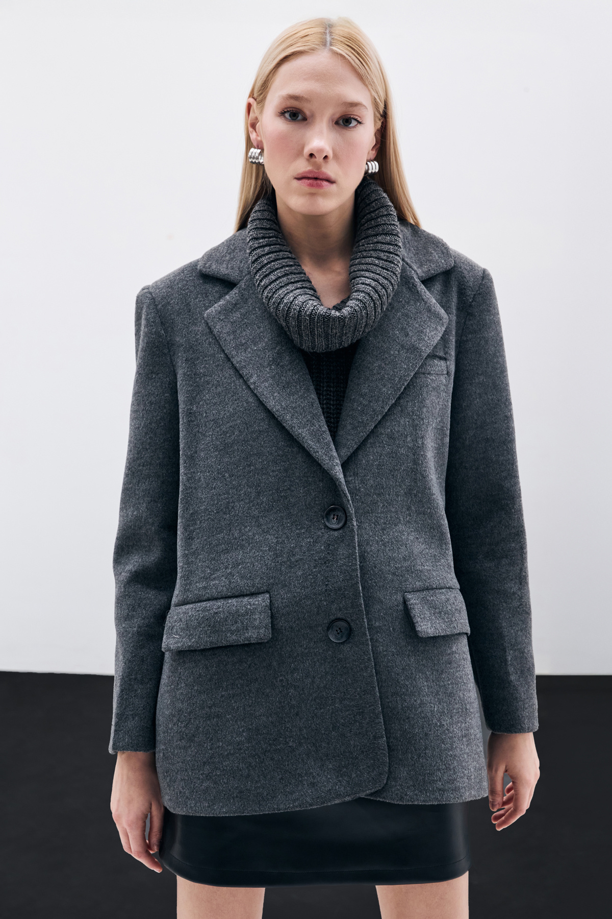 Düğmeli Kaşe Ceket - Siyah