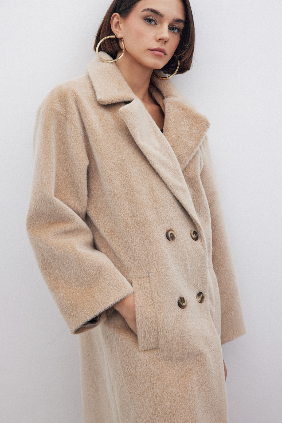 Buttoned Cashmere Coat - BEIGE