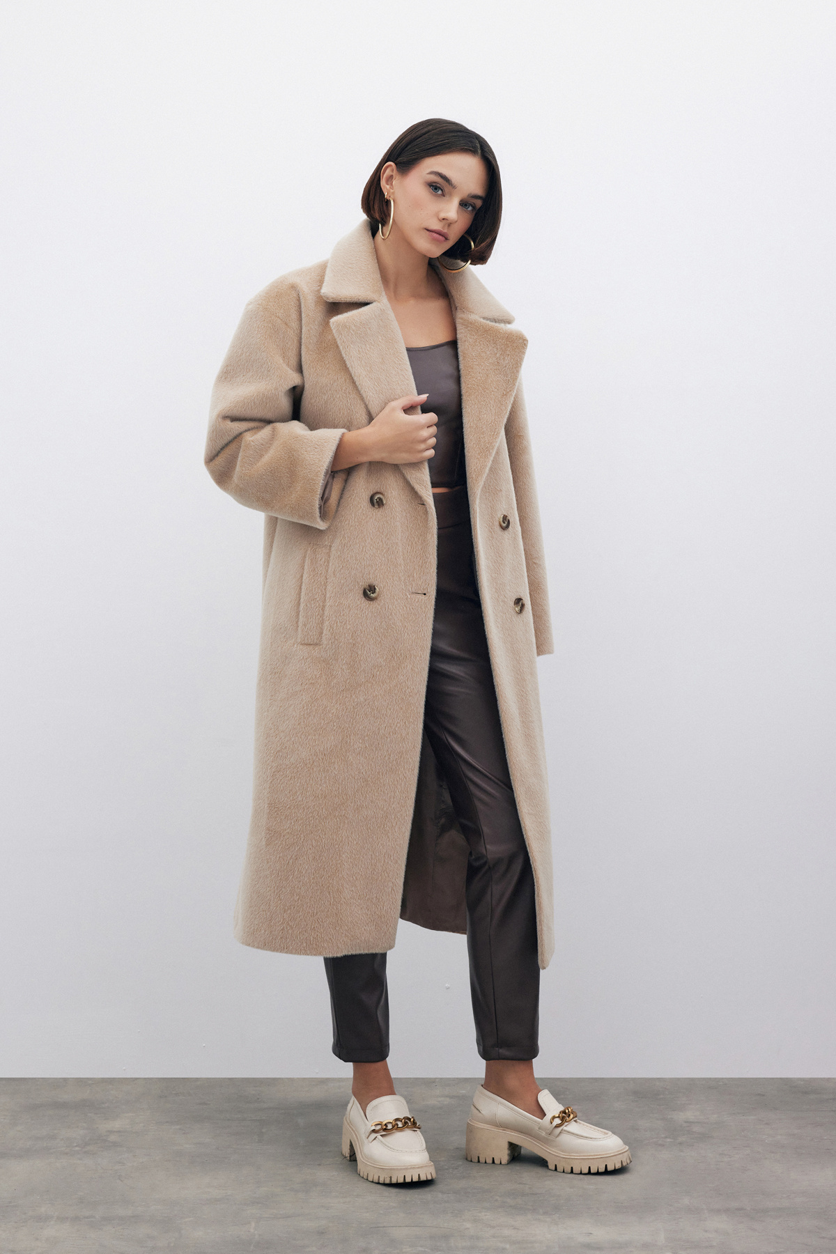 Buttoned Cashmere Coat - BEIGE