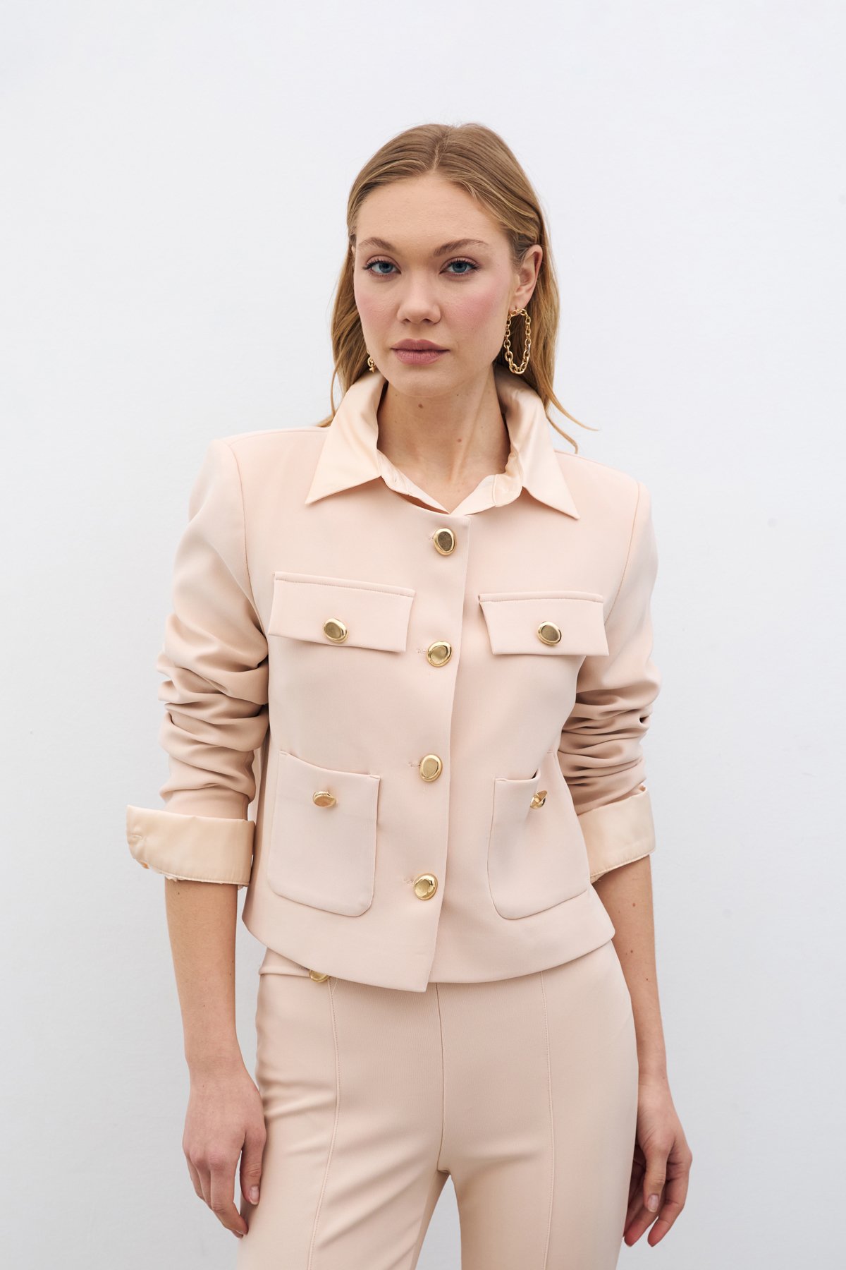 Düğmeli Kısa Ceket - BEJ