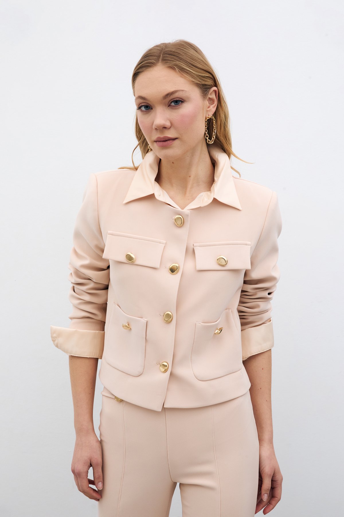 Düğmeli Kısa Ceket - BEJ